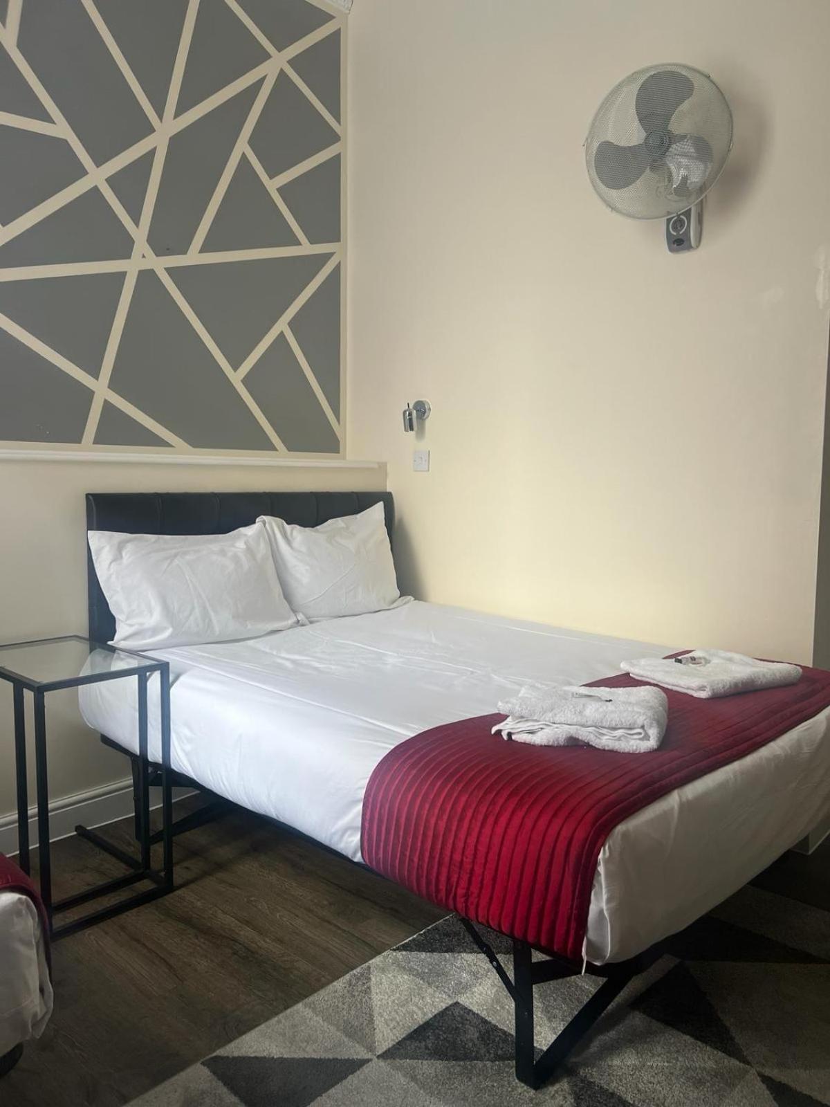 Saba Rooms And Apartments London Eksteriør billede